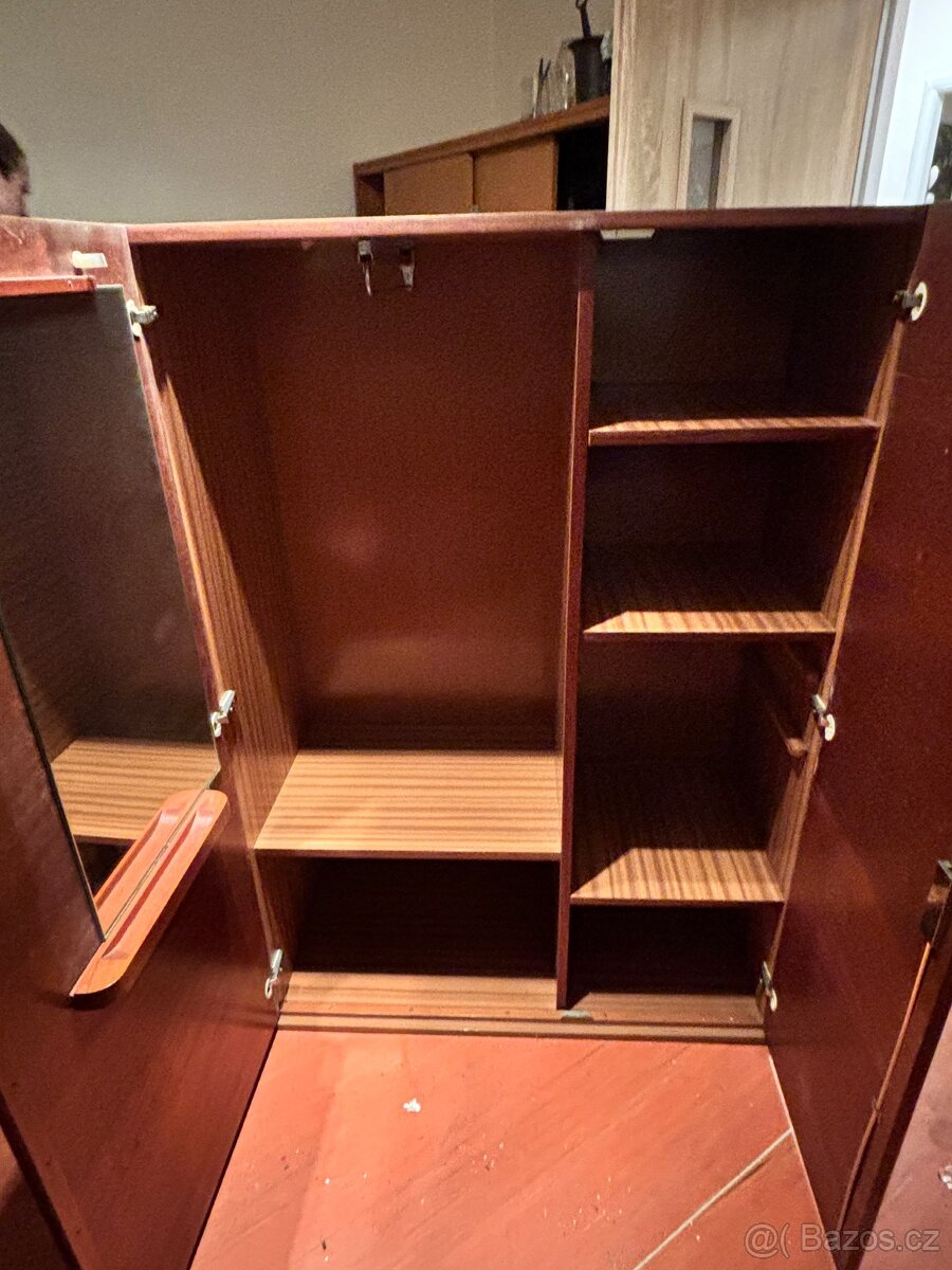 Skříň 1970s - 2
