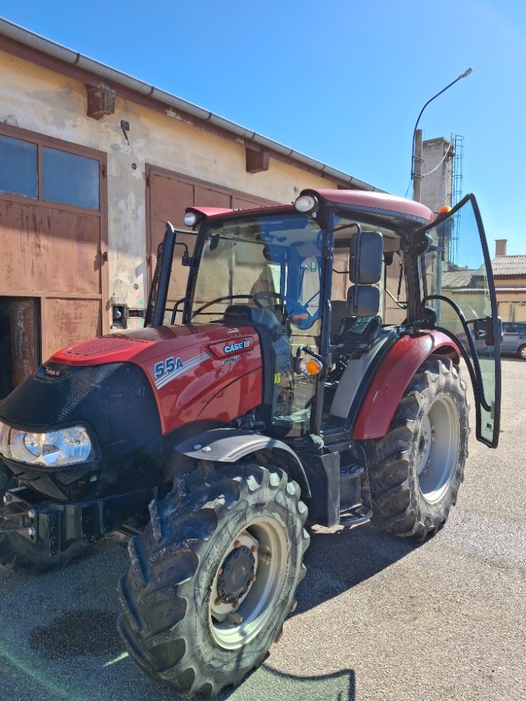Case Farmall 55A - 2