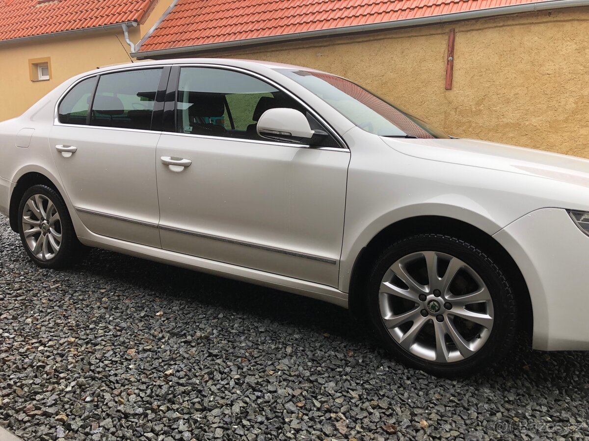 Škoda Superb 2,0 TDI/103kW Ambition - 2