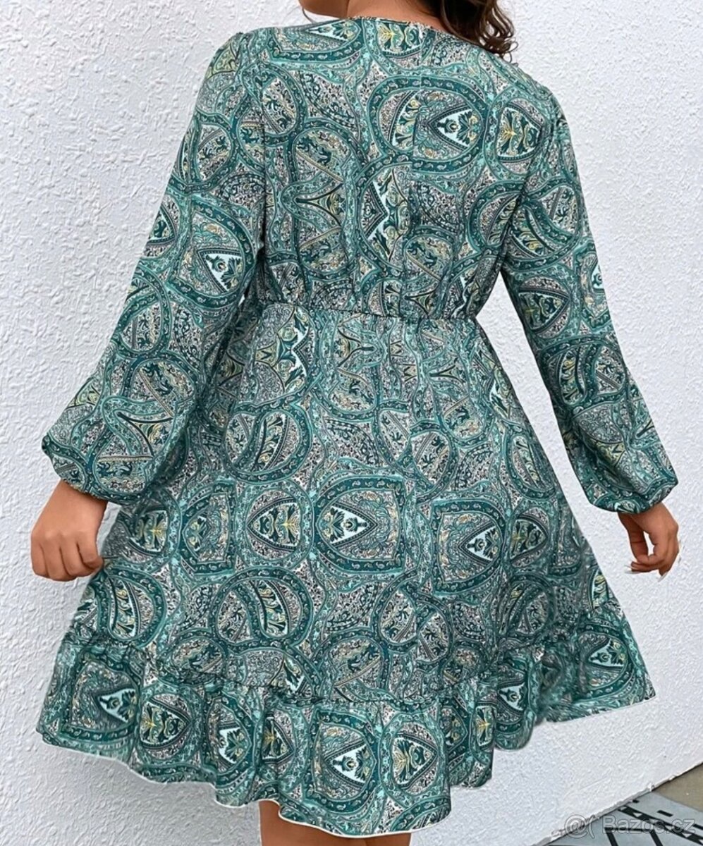 Mix dámských šatů - 2