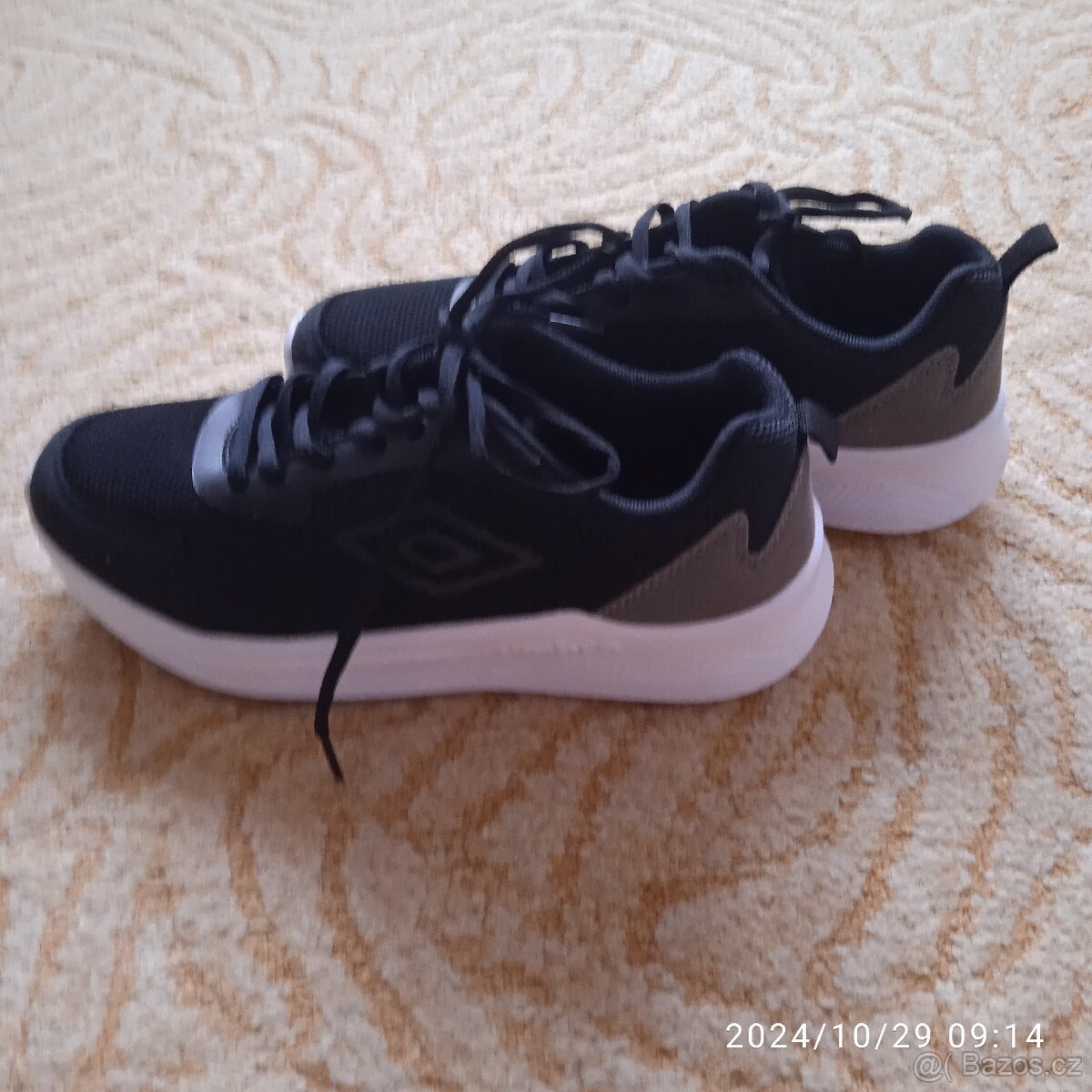 nové tenisky značky umbro - 2