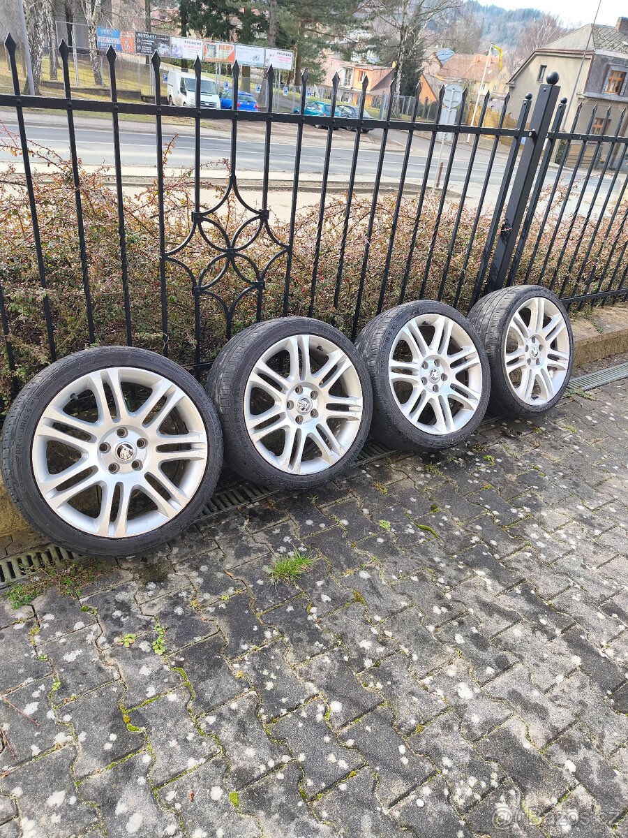 Sada čtyř kol 18 Škoda - 2