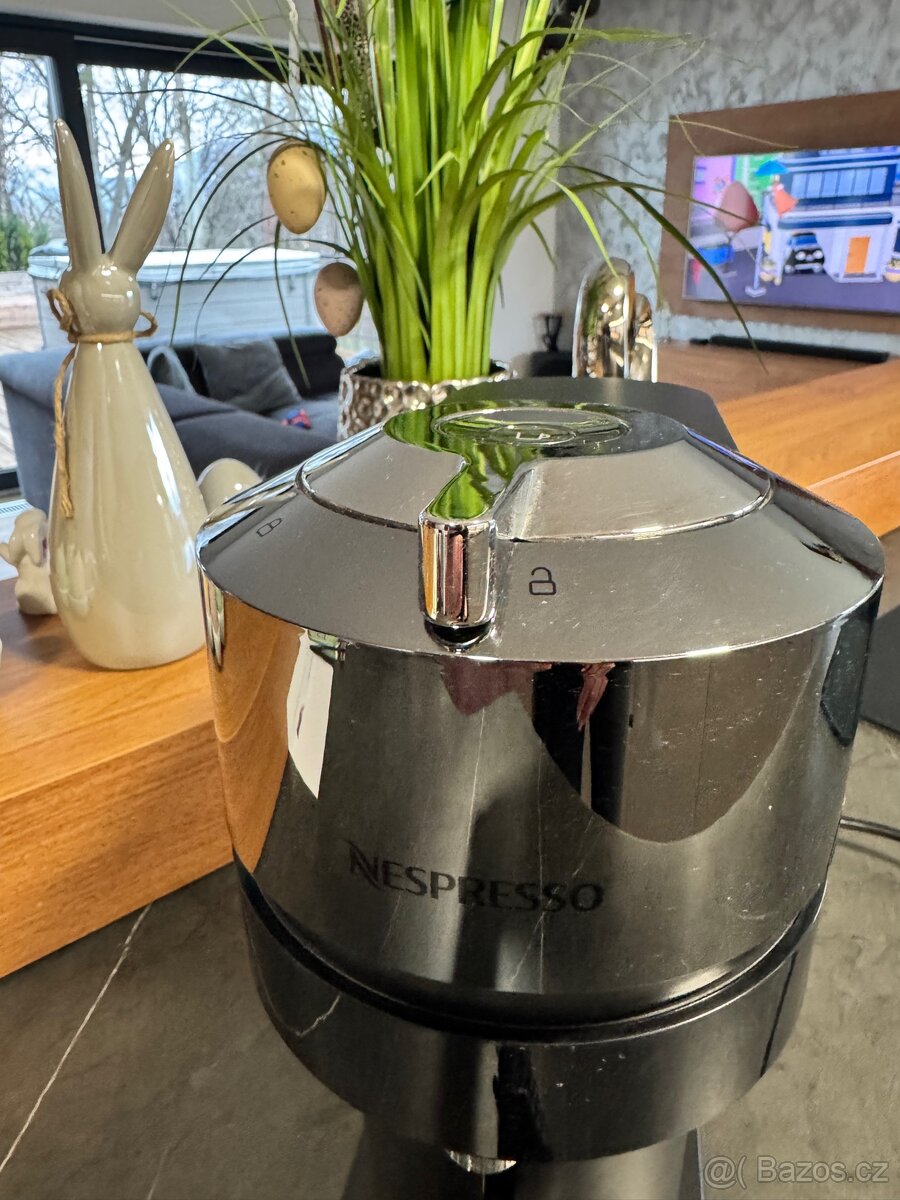 Kapslový kávovar Krups Nespresso Vertuo Next černý - 2