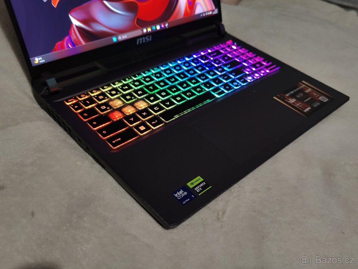 Herní notebook msi vector 26.HX AI A2XW - 2
