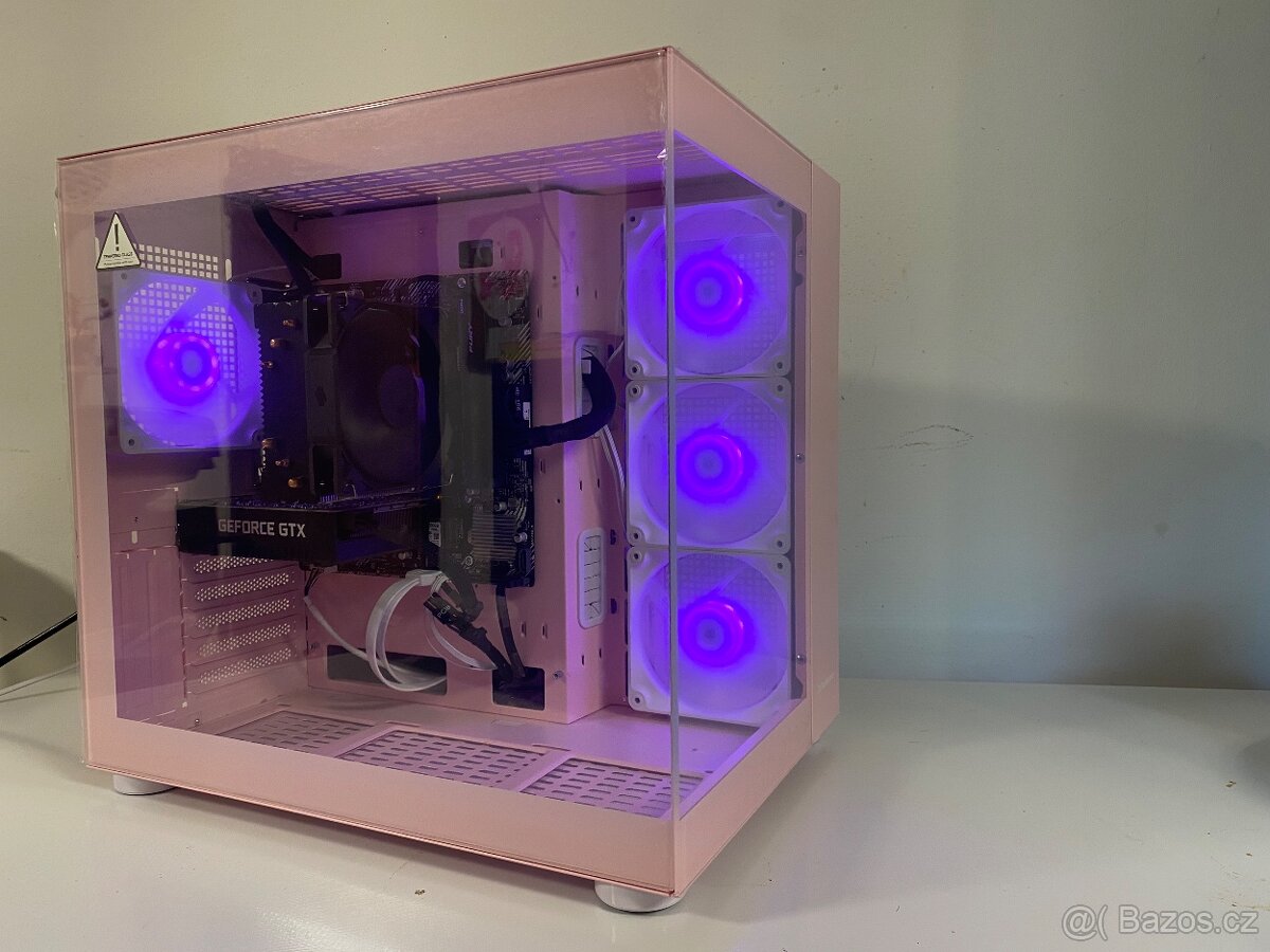 Růžový herní pc - 2
