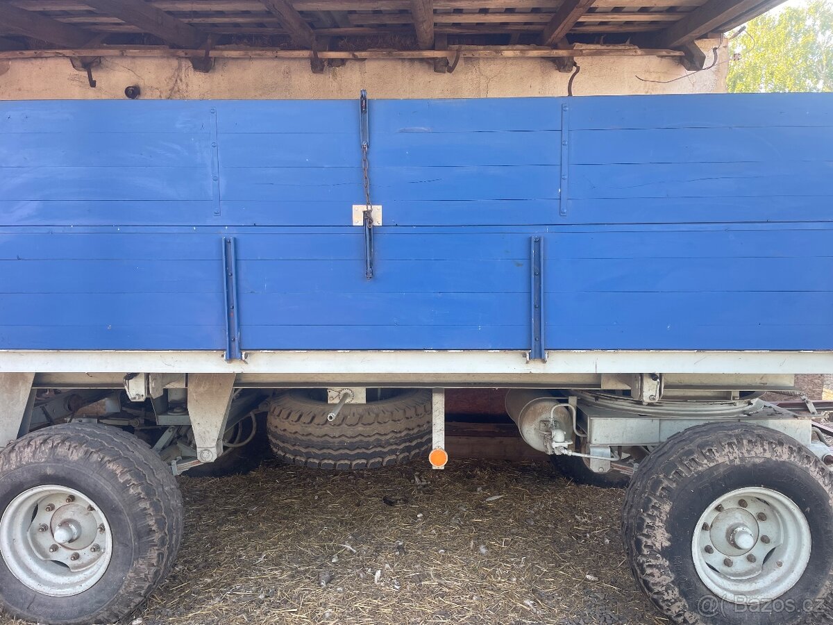 Traktorový vlek 8t - 2