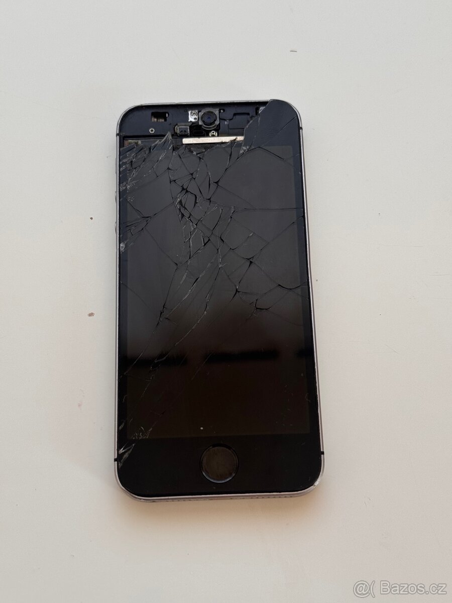 Iphone SE na náhradní díly - 2