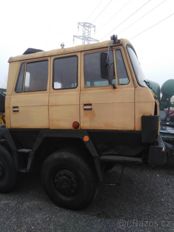 Tatra 815 tahač přívěsů - 2