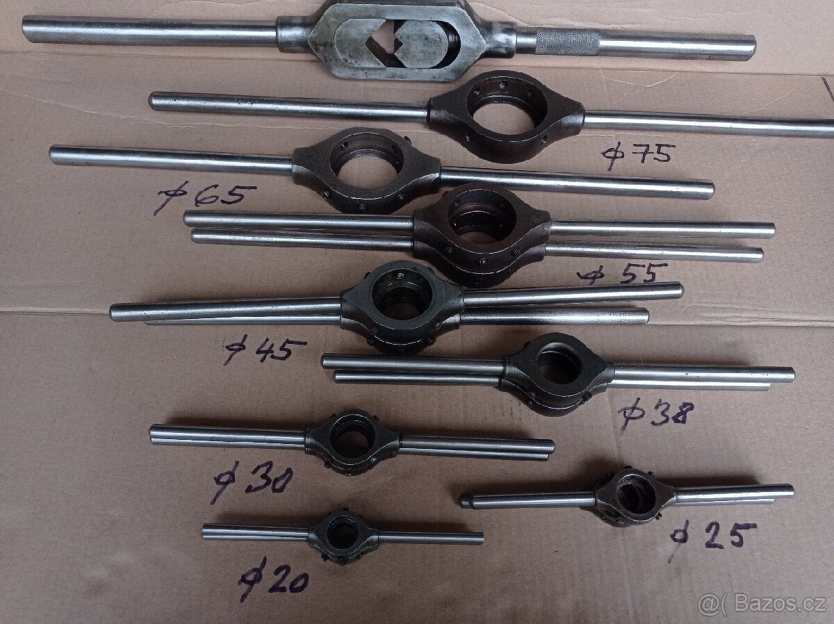 Závitníky, očka a vratidla - 2