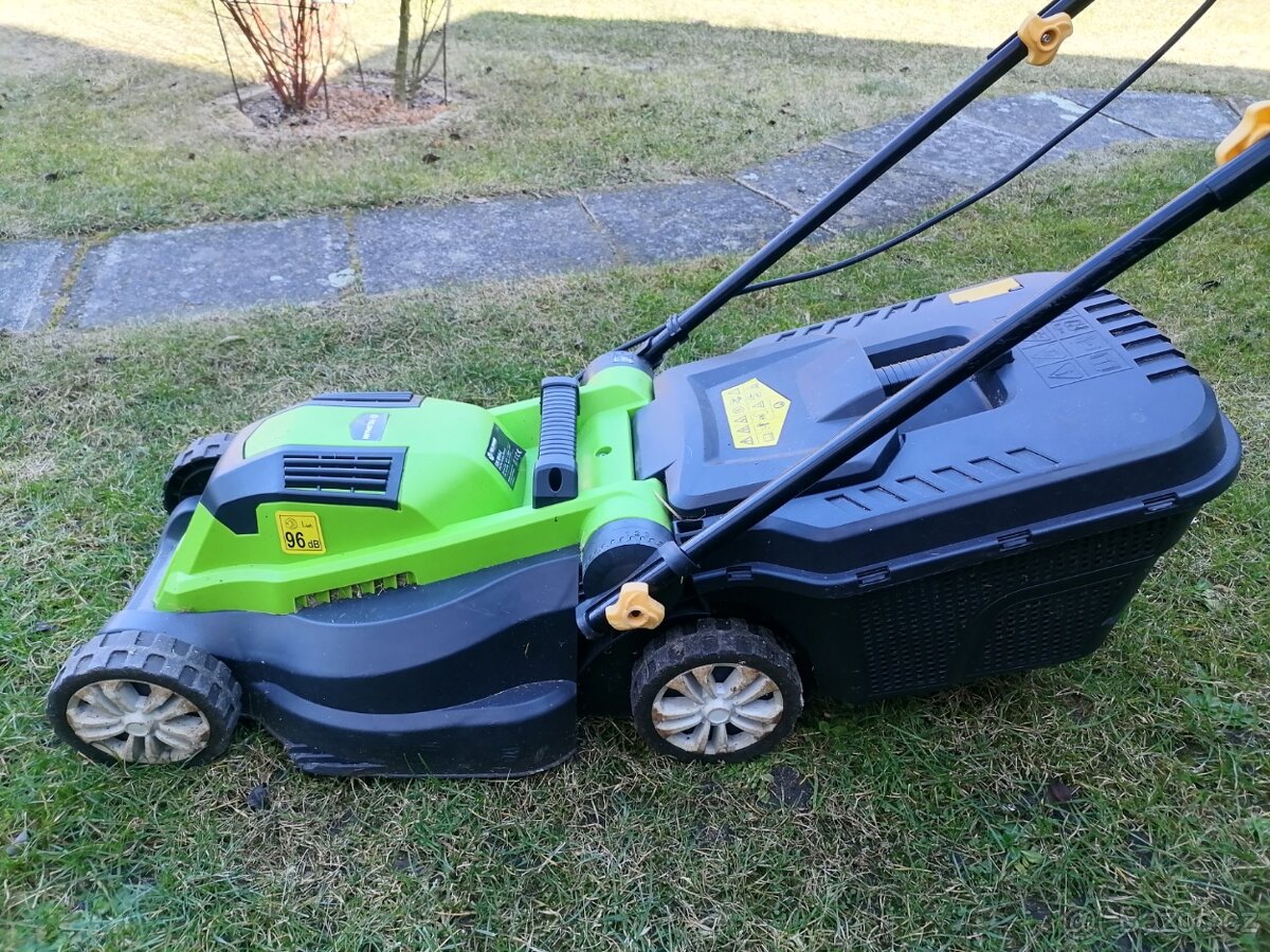 Sekačka Fieldmann - 2