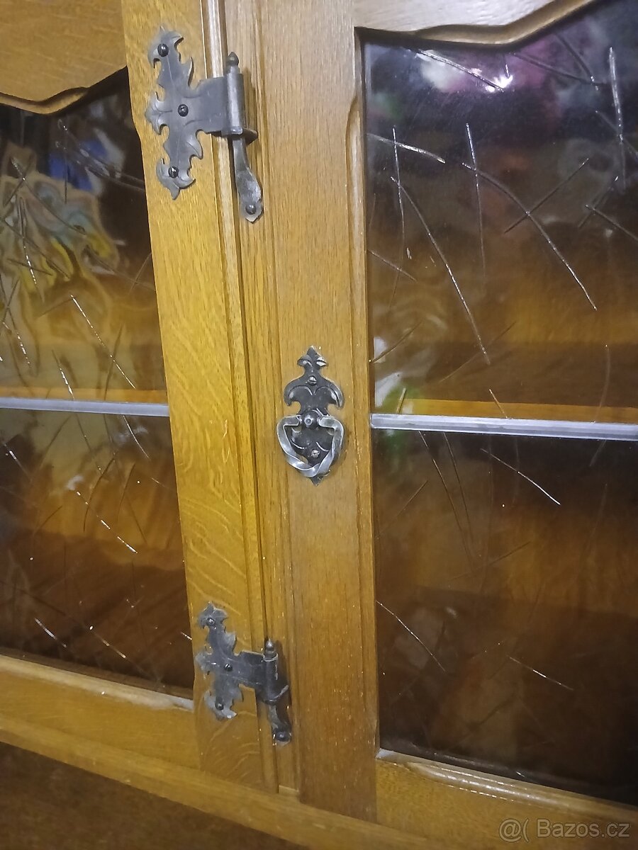 Bufetový nábytek, příborník - Bavorský styl - 2