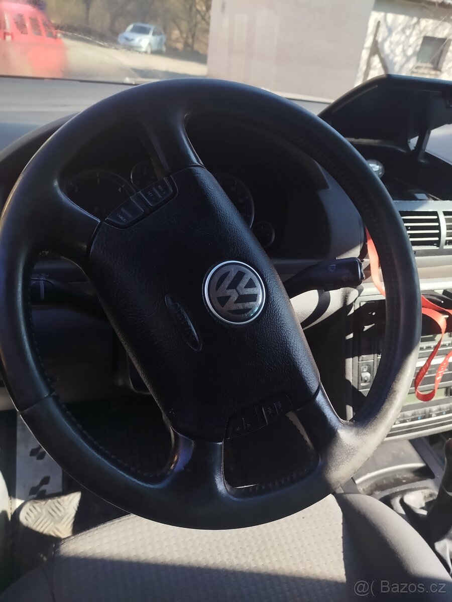 Prodám veškeré díly Sharan - 2