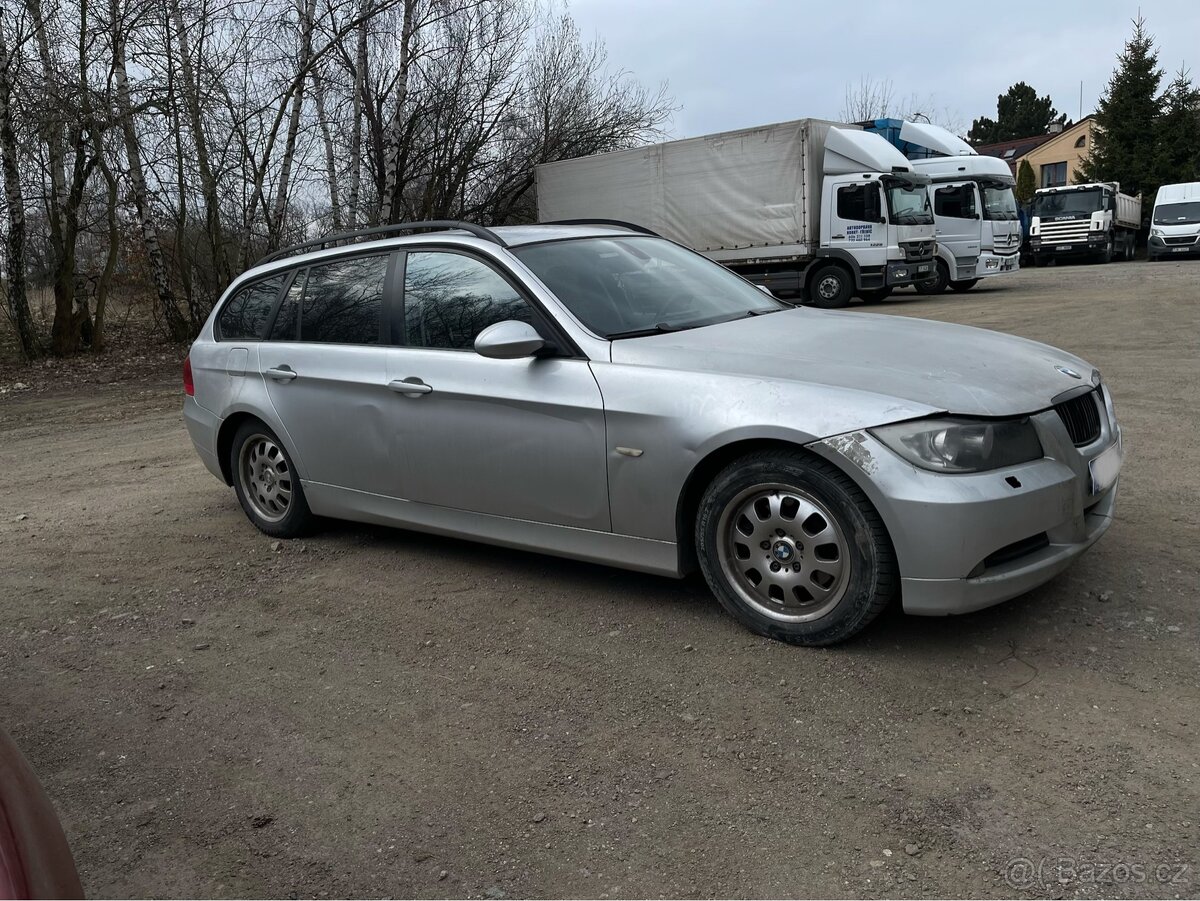 BMW E91 318i – na náhradní díly - 2