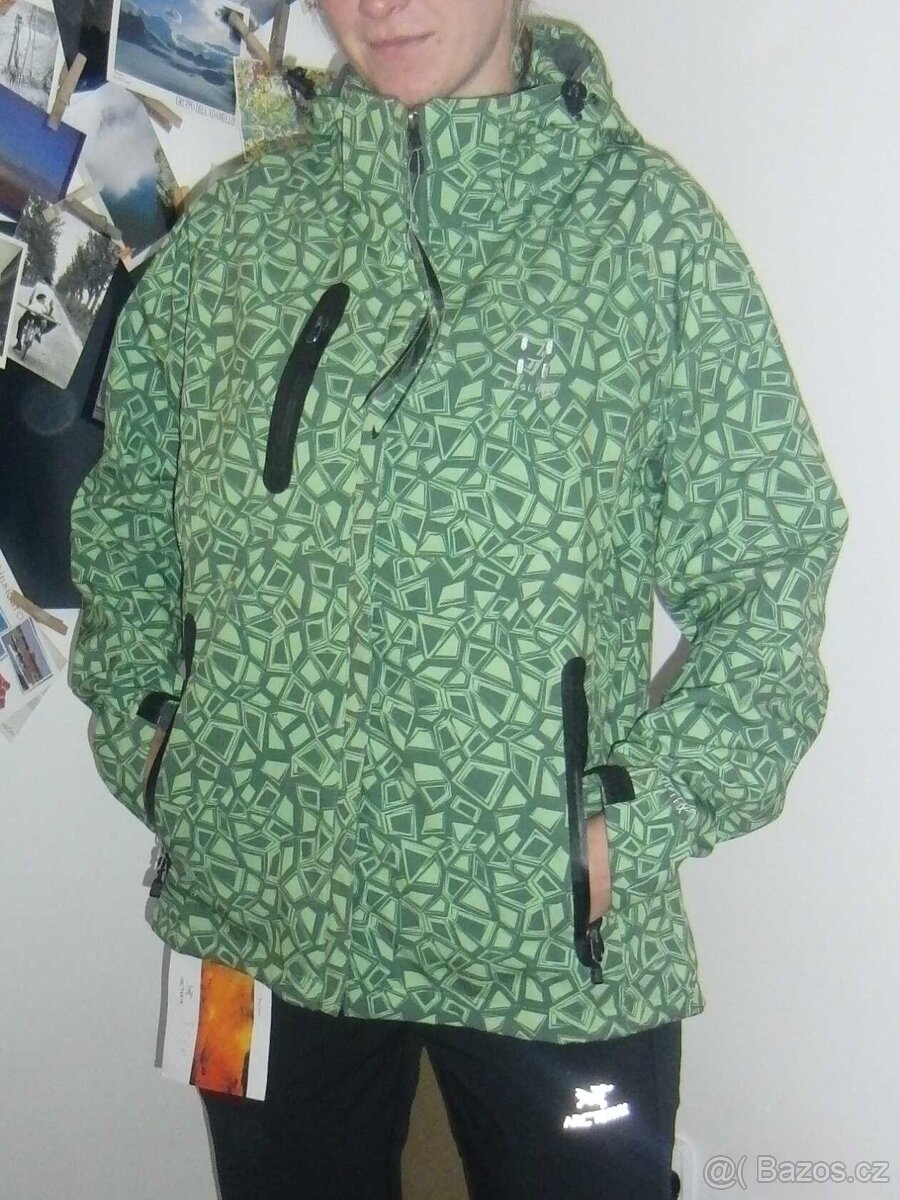 Nenošená zateplená bunda - 2