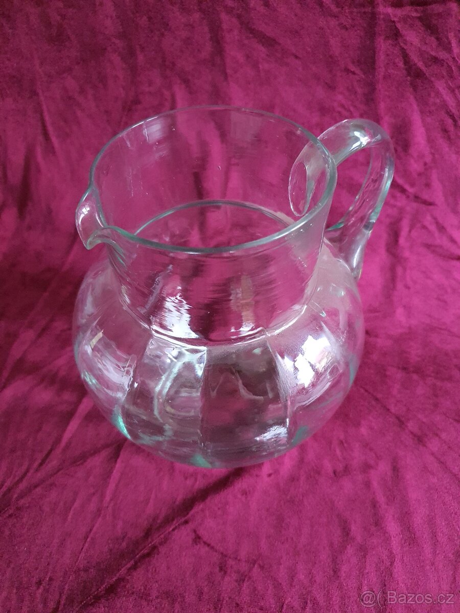 Velký skleněný džbán - 2