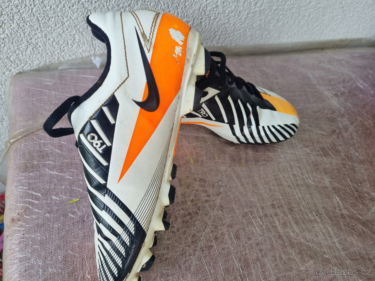 Dětské kopačky NIKE vel .36 - 2