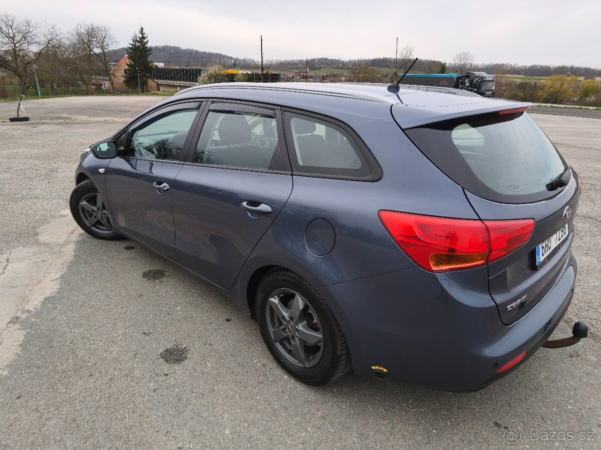 Kia ceed kombi 1.4 benzín+LPG - 2