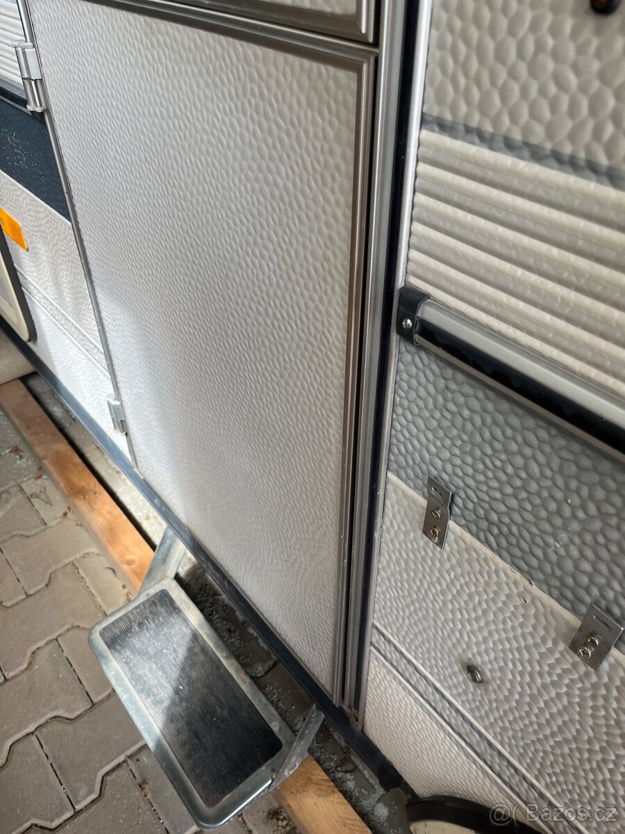 Obytný karavan - 2