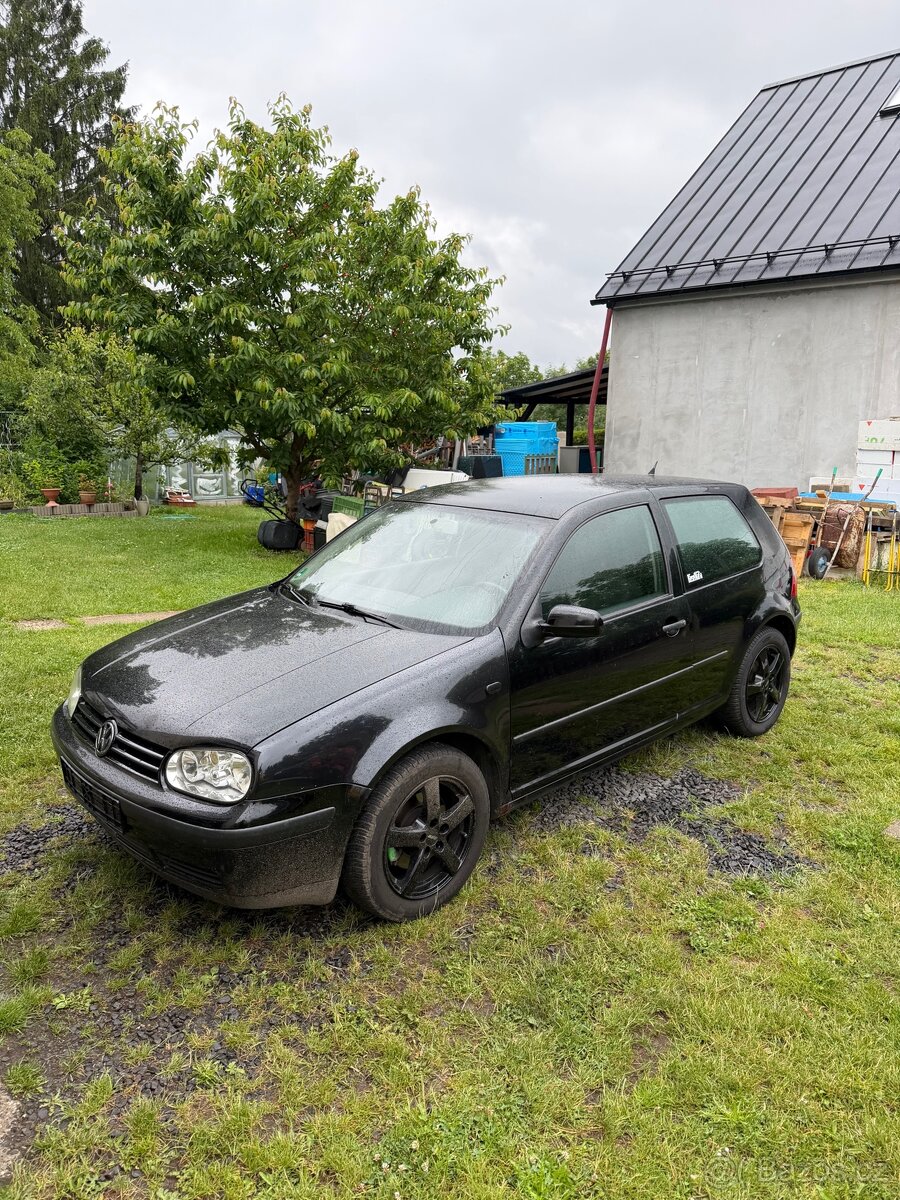Ve golf 4 1.9 TDi 74kw - 2