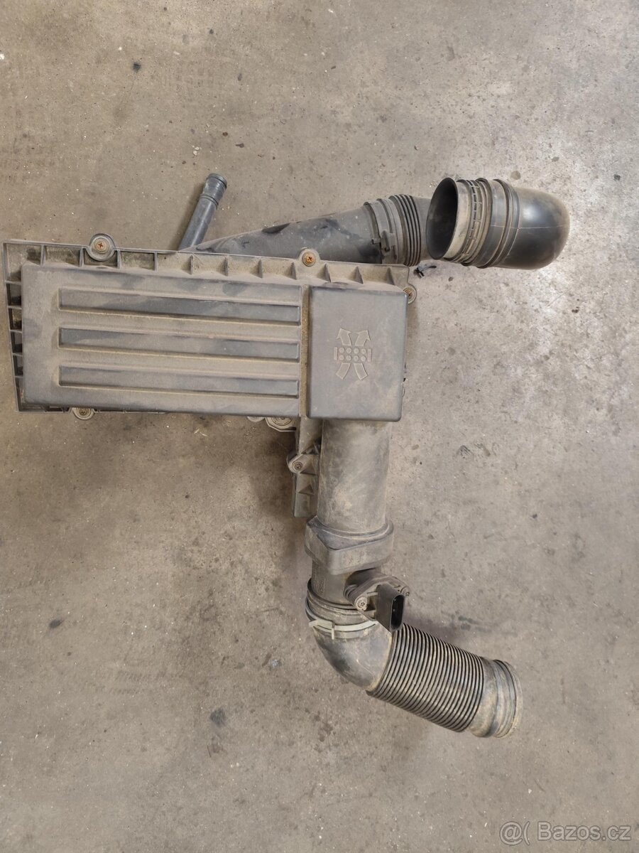 Airbox/vzduchový filtr 3C0 129 607 - 2