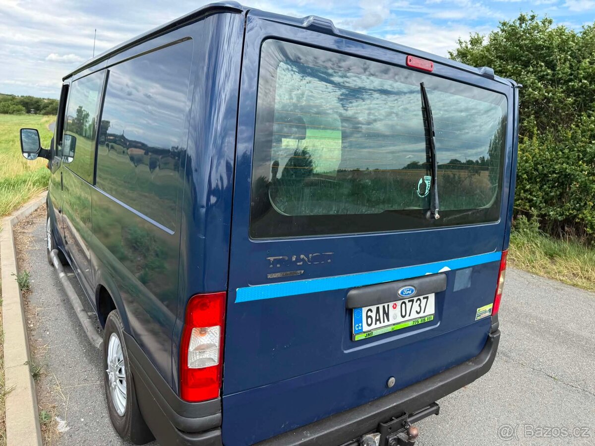 Ford transit 2.2tdci 6 míst - 2