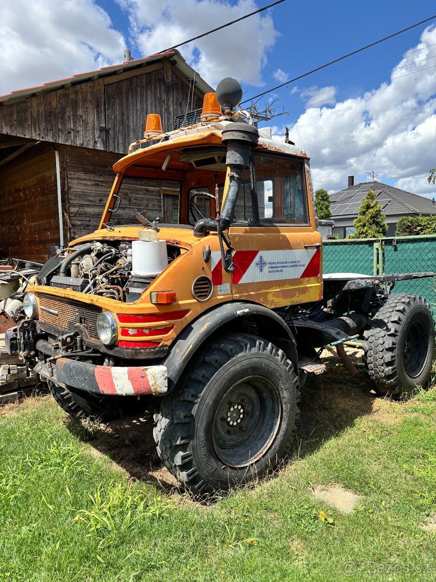 Unimog 406 - 2