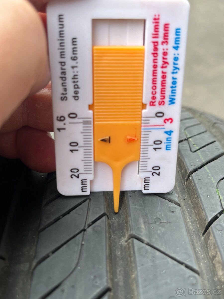 KUMHO 215/55r17 - zánovní - 2