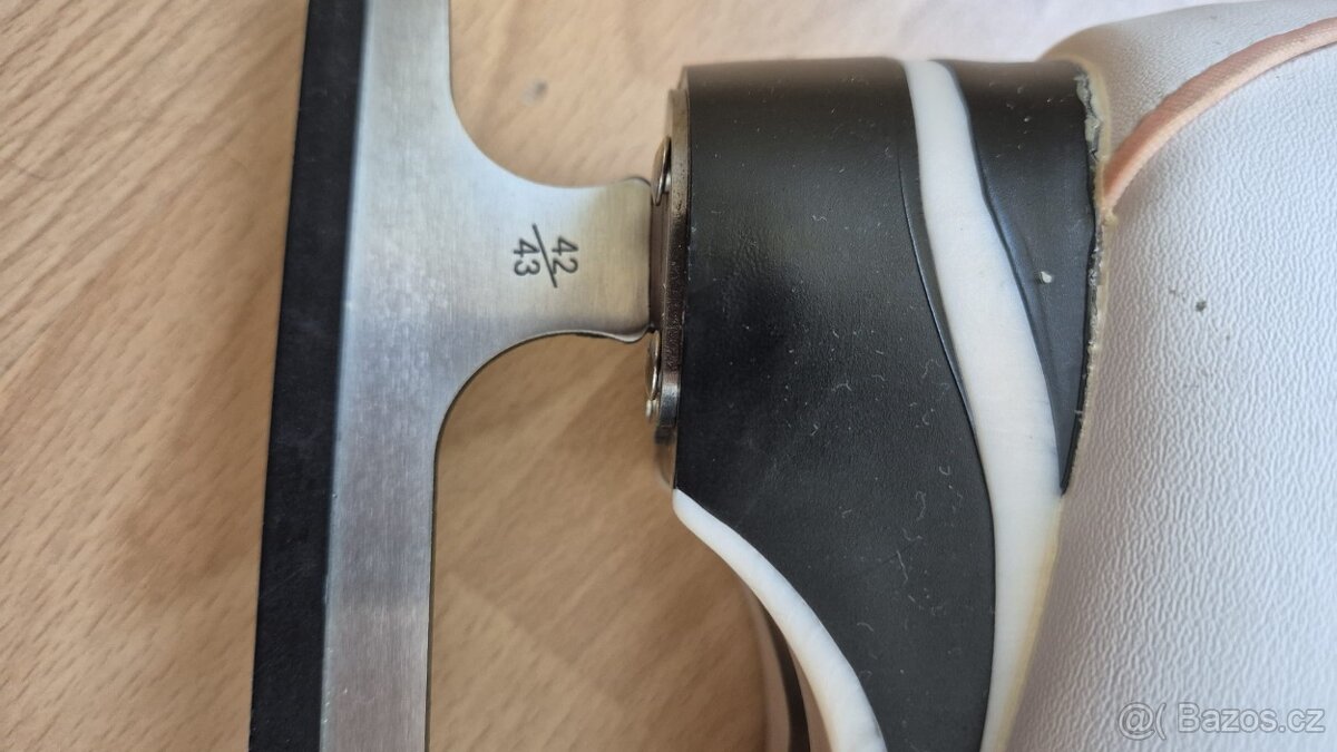 Dámské brusle na led - 2