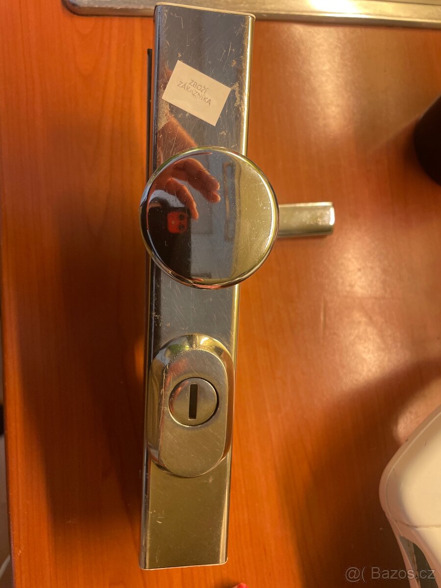 bezpecnostni kovani rostex R1 - 2