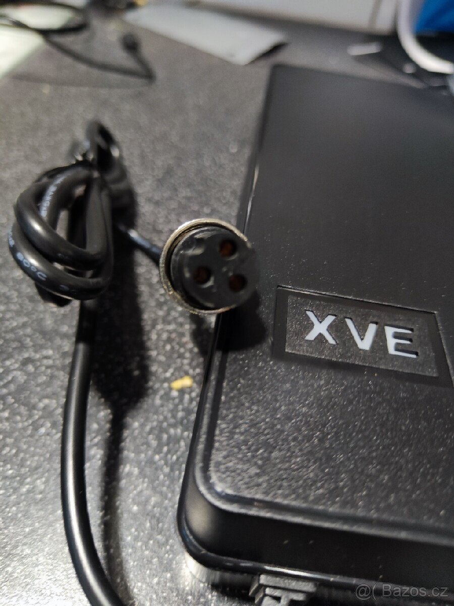 Originální nabíječka kaabo 60v 4A - 2