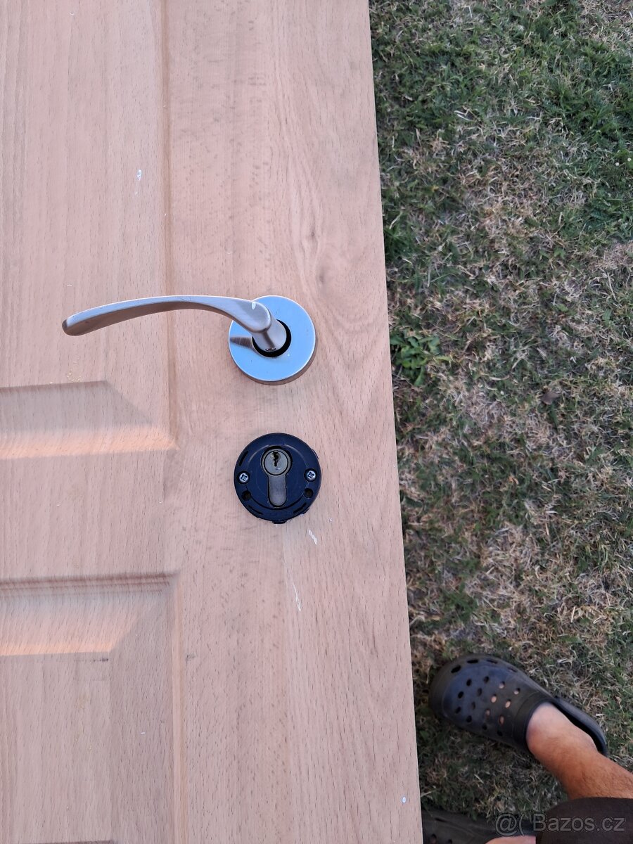 Prodám dveře interiérové buk 80L - 2