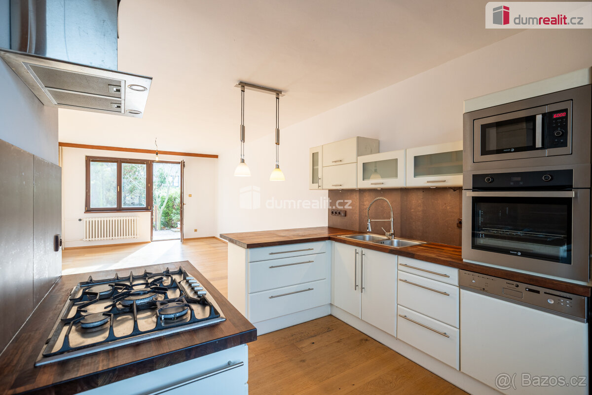 Prodej řadového rodinného domu 5+1, Kralupy n/Vlt - Minice - 2