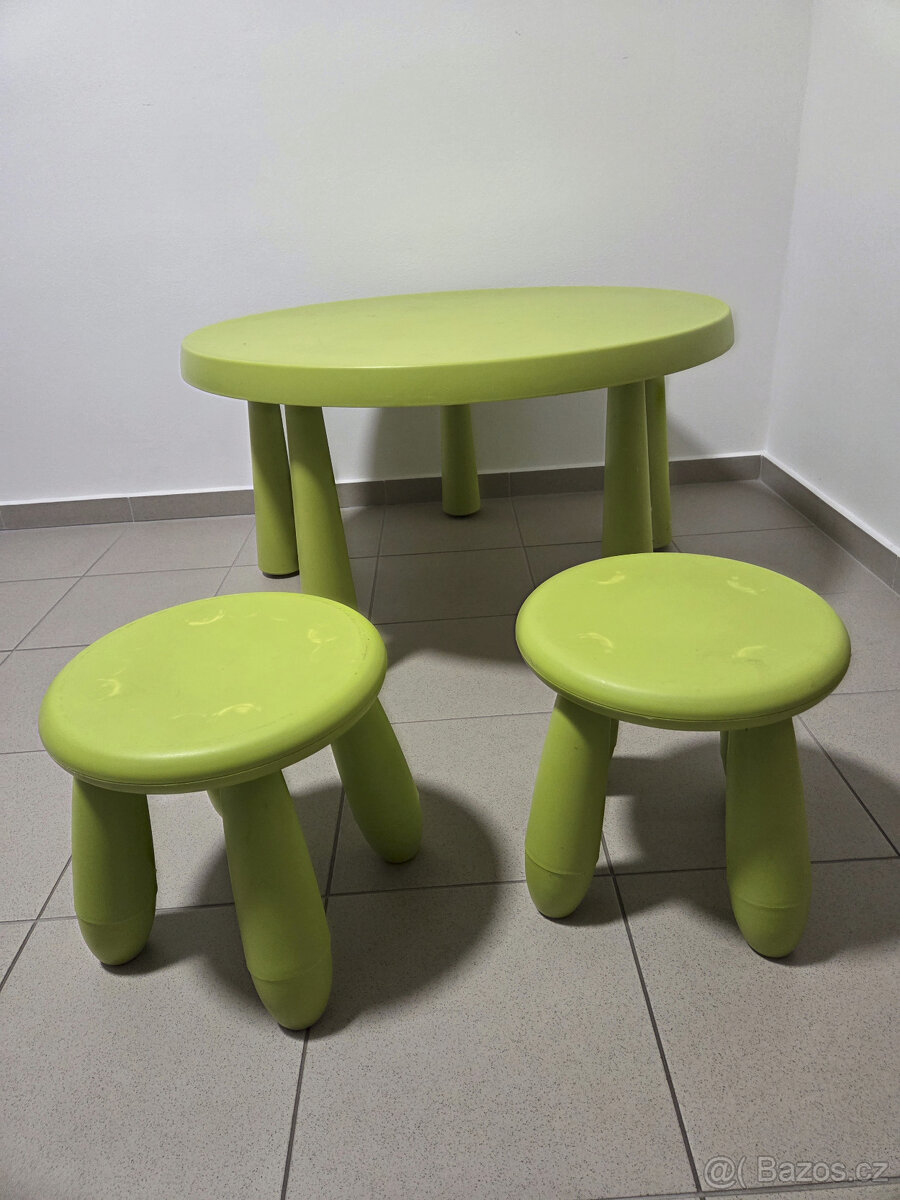 Dětský zelený stůl a 2 zelené stoličky IKEA - 2