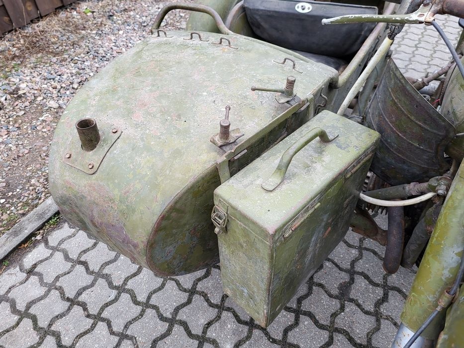 Dněpr,Ural MW 750 vojenský s pohonem sidecaru-SLEVA 25000KČ - 2