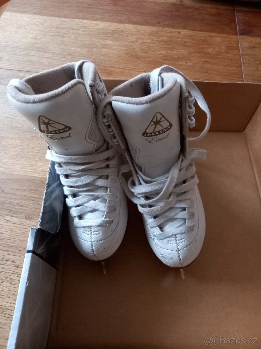 Krasobrusle Jackson Excel, dívčí, vel. 28.5 - 2