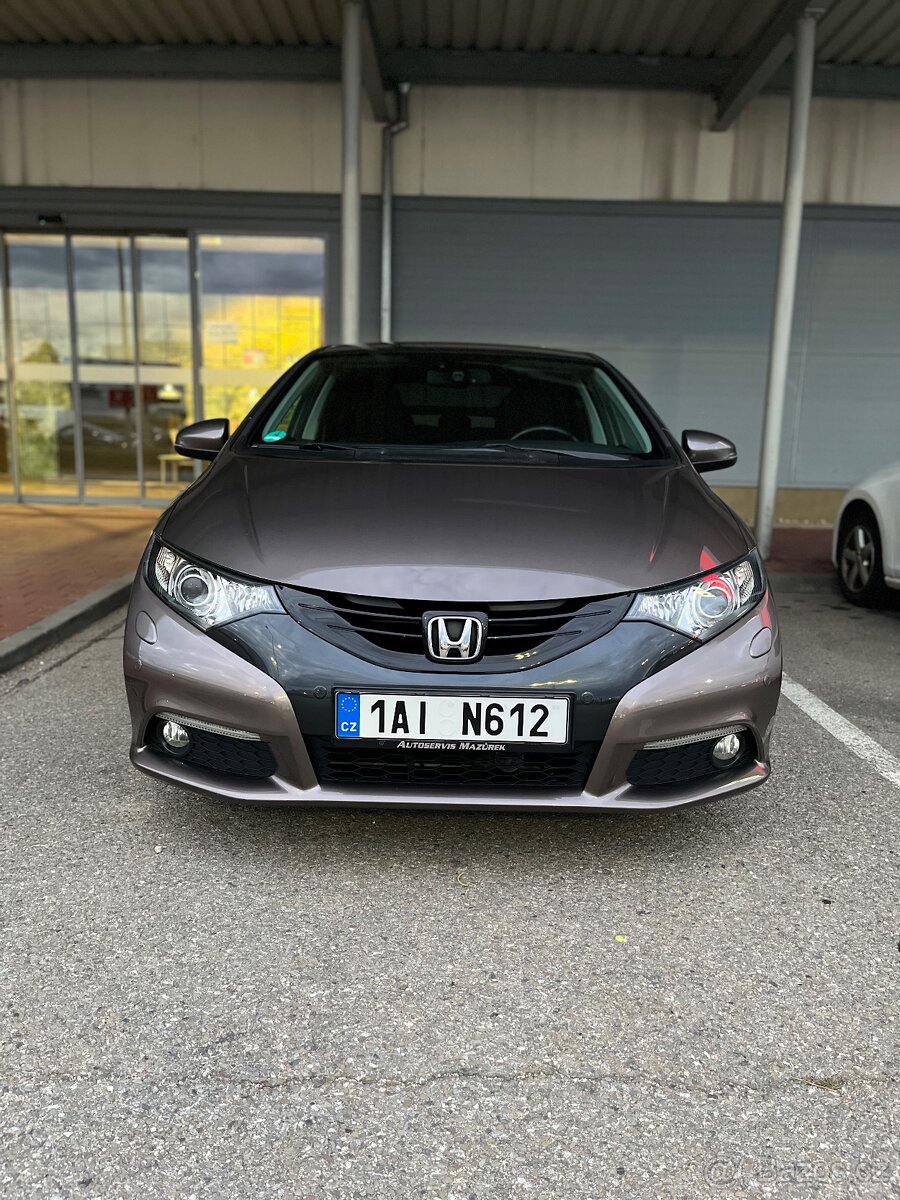 Honda Civic 2014 1,8i 9g - 2