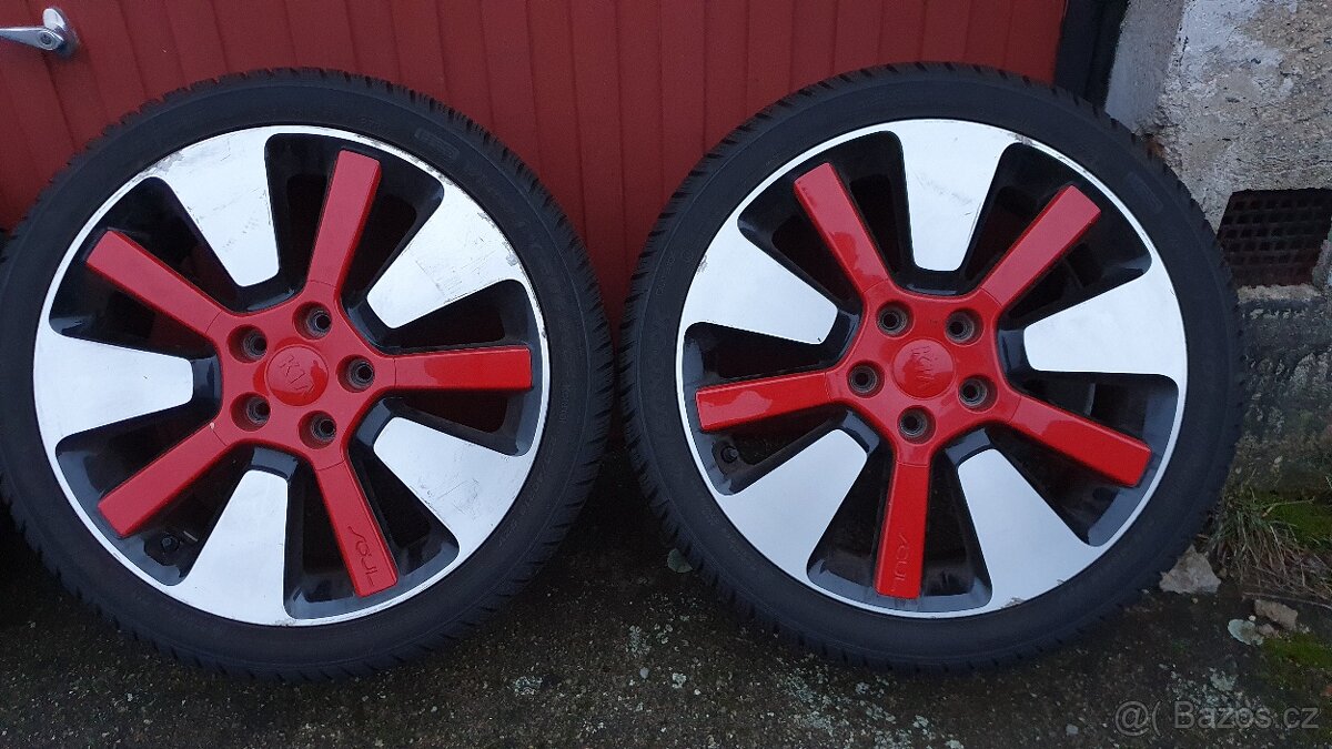 Zimní 18' Kia jak nové - 2