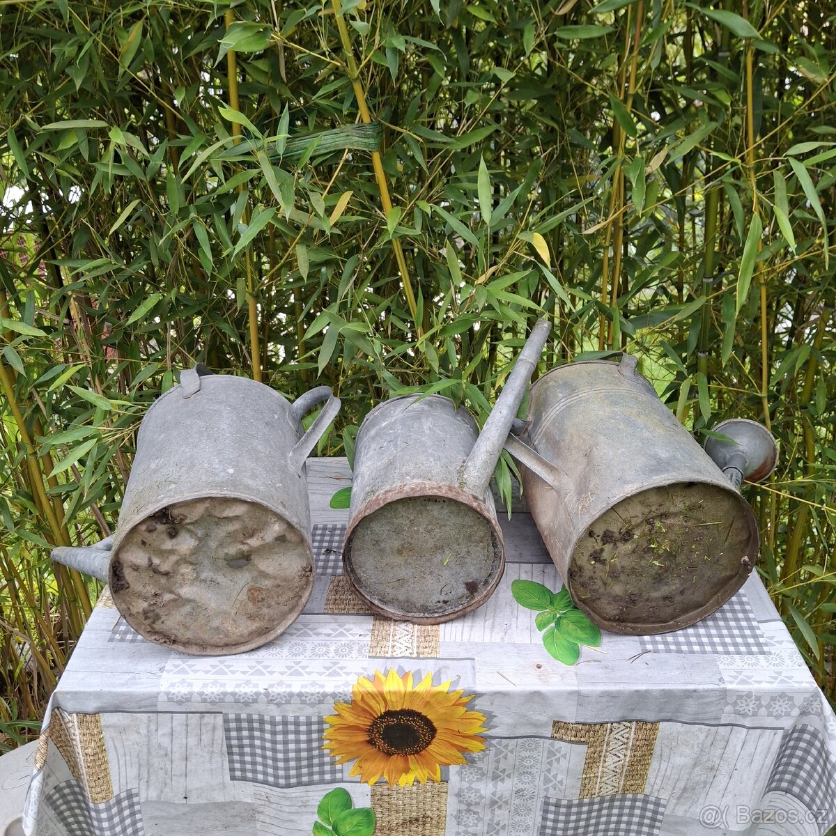 Tři staré pozinkované plechové konve - 2