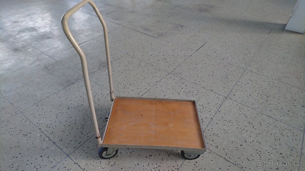 Dílenské vozíky - 2