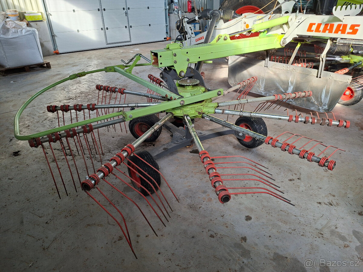 Nahrnovač píce CLAAS LINER 2600 - 2