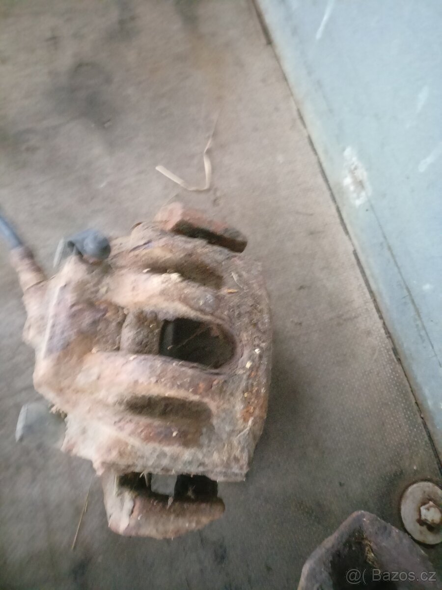 Brzdové třmeny E36 nechlazené na repas - 2