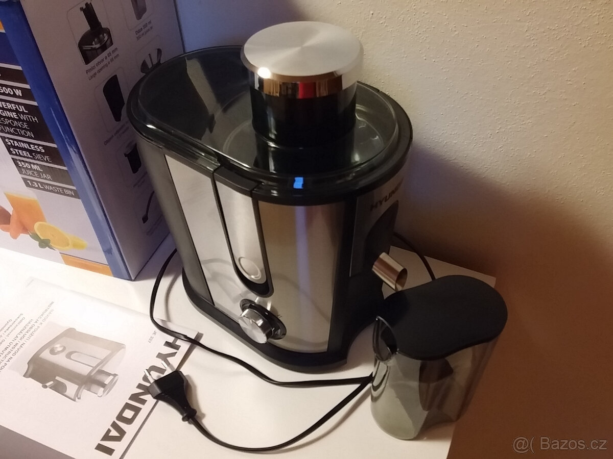 Odšťavňovač Hyundai JE 337 - 2