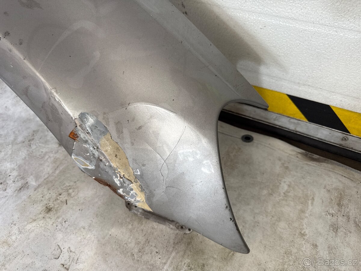 Škoda Yeti přední P blatník ba opravu - 2