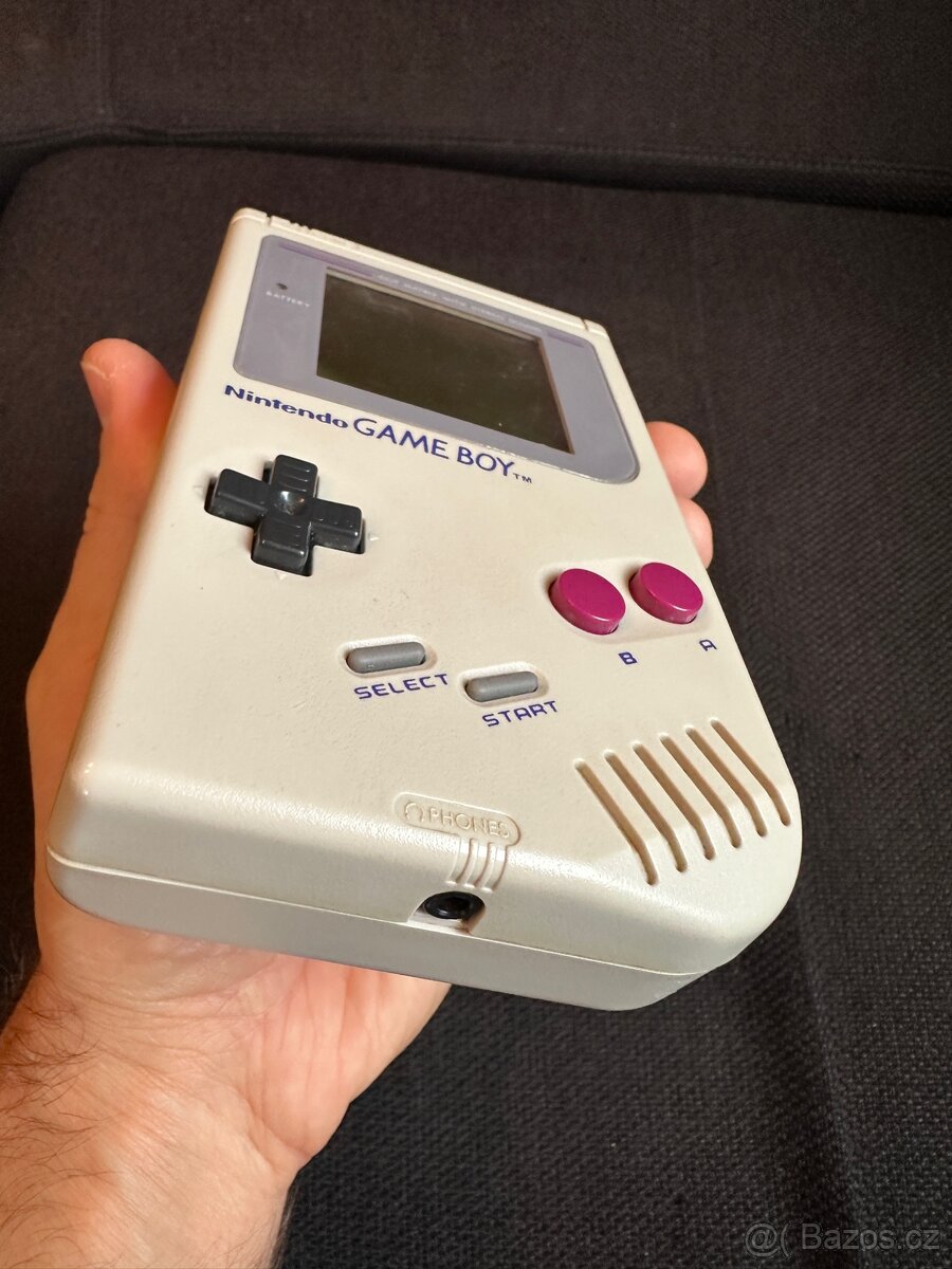 Nintendo Game Boy r. 1989 - 2