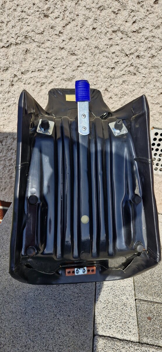 BMW R100gs jednosedlo - 2