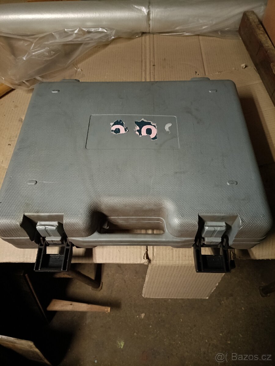 Vrtačka + přimočará pila + vibrační bruska - 2