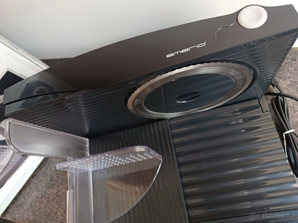 Kráječ kuchyňský - 2