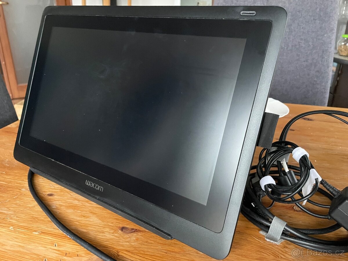 Grafický tablet Wacom Cintiq 16 v SUPER stavu - 2
