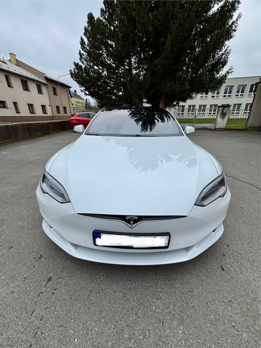 Tesla model S 75D - 2
