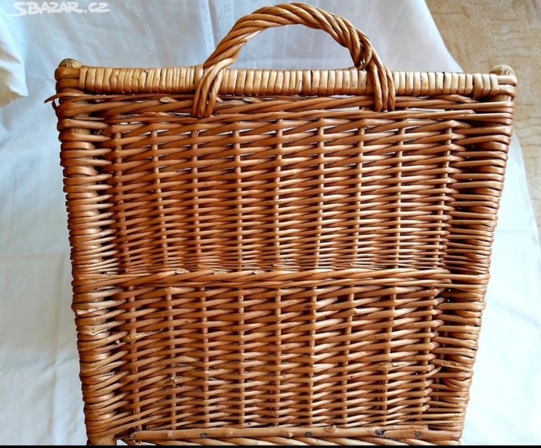 Vintage -proutěný koš na prádlo - velký - 2
